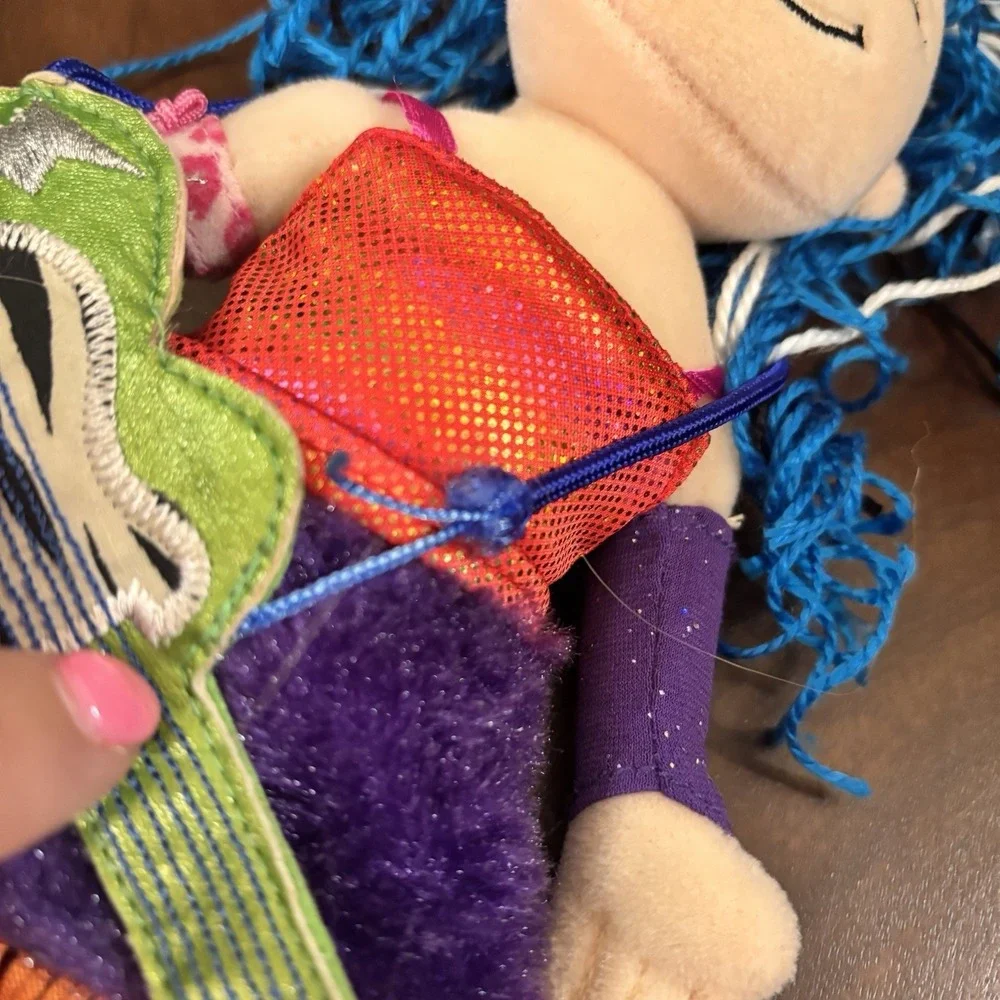 Manhattan Toy Groovy Girls Roxanna Plush Doll 2006 Blue Hair Guitar Rock Star